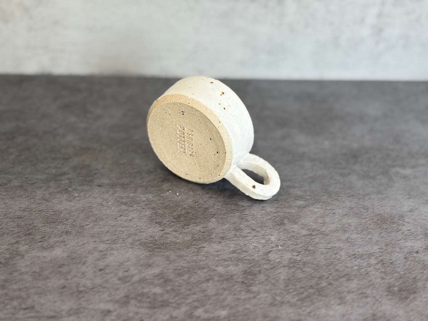 Tea light holder - white